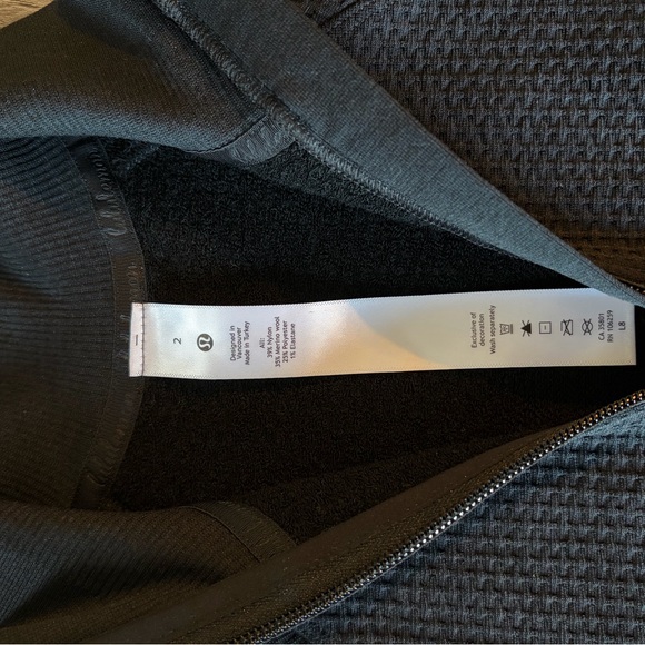 Lululemon Engineered Warmth Half-Zip - Size 2 - Picture 5 of 9